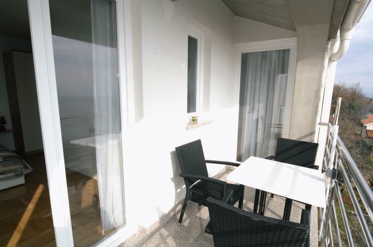 Haus Zora Ferienwohnung 7 Moscenice Exterior foto